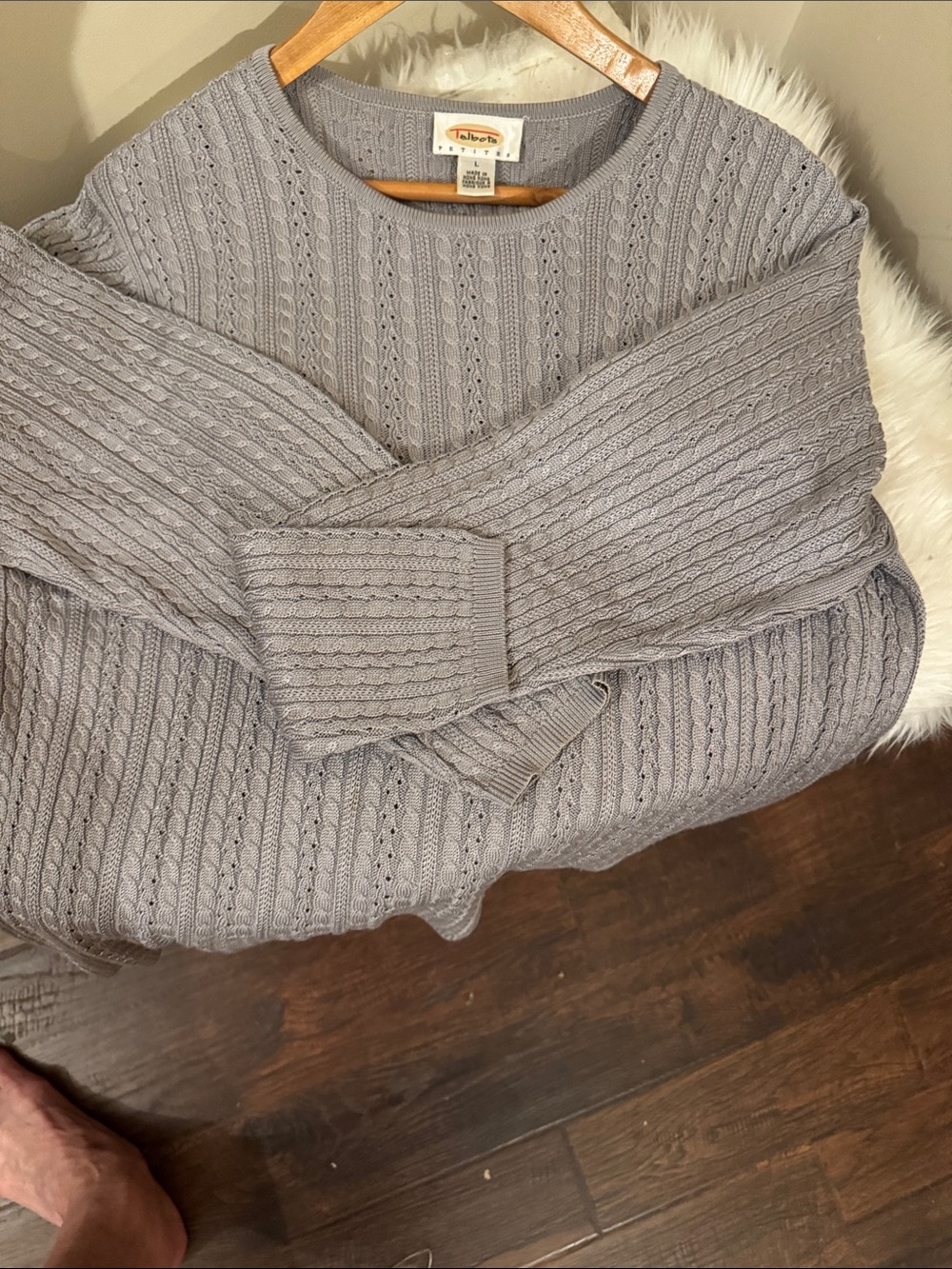 Talbots 100% silk  Light Gray Cable-Knit Crewneck Sweater
Size  Large - Picture 4 of 5